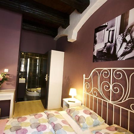 פוזנן Rosemary'S Private Ensuite Rooms In Old Town מראה חיצוני תמונה